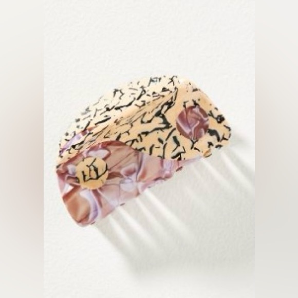 NWT 🆕 Anthropologie Marbled Yin & Yang Hair Claw Clip • Pink Multi - Picture 2 of 6